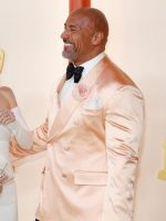 Oscar 2023 Dwayne Johnson Pink Blazer